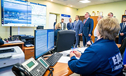 Губернатор Югры посетил ЕДДС Ханты-Мансийска