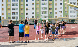 Юные хантымансийцы сыграли в дворовые игры своих родителей