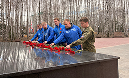 Цветы памяти: дань уважения жертвам Одессы