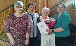 Живая память. Жительницы Ханты-Мансийска отметили 100- и 90-летия