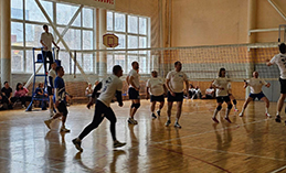 Команда единороссов Ханты-Мансийска заняла второе место по волейболу