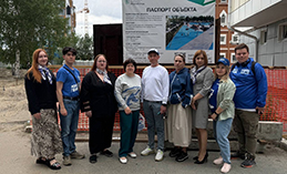 Партдесант проверил ход благоустройства сквера и детской площадки