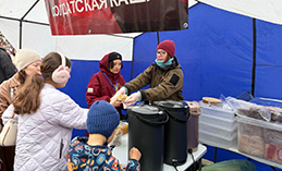 Тепло для героев: партийцы развернули солдатские привалы в День Победы