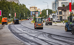 В Югре до окончания сезона обновят более 300 км автодорог