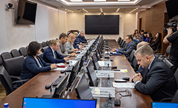 В Ханты-Мансийске обсудили ремонт автомобильных дорог