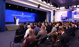 Владимир Якушев встретился с финалистами конкурса «Лидеры России. Политика» 