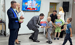 «Единая Россия» помогает с подготовкой детей к новому учебному году