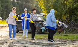 В столице Югры продолжается марафон субботников
