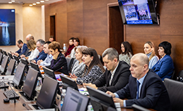 Депутаты обсудили поддержку многодетных семей в сфере ЖКХ