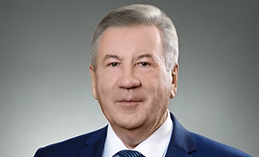 Борис Хохряков поздравил югорчан с Днём России