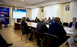 Единороссы и коммунальщики в прямом эфире ответили на вопросы югорчан