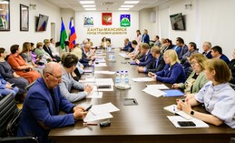 В окружной столице наградили активистов
