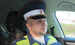 Зашли в задымлённое здание и эвакуировали людей
