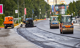 В Ханты-Мансийске продолжается масштабная дорожная кампания