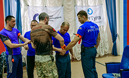Спасатели Ханты-Мансийска показали навыки оказания первой помощи