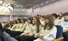 Для школьников прошёл кинолекторий, посвящённый 90-летию Андрея Тарханова