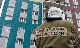 Пожарные со всей Югры приняли «Вертикальный вызов»