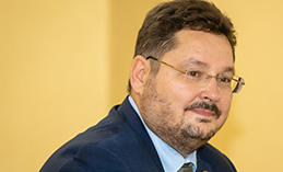 Они всегда придут на помощь. Максим Еломенко
