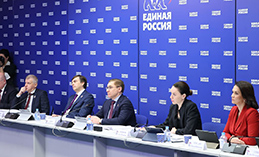 Выполнение народной программы «ЕР» обеспечило местами в школах 1,1 млн детей 