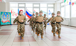 В школе №6 имени Сирина Н.И. прошёл 14 городской смотр строя и песни