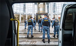 В Югре судебные приставы депортировали 244 нелегальных мигранта
