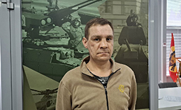 Жители Смоленской области подписывают контракт с Минобороны в Югре