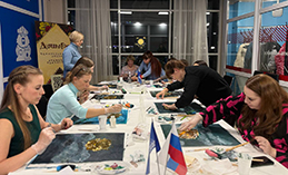 Украшение интерьера своими руками